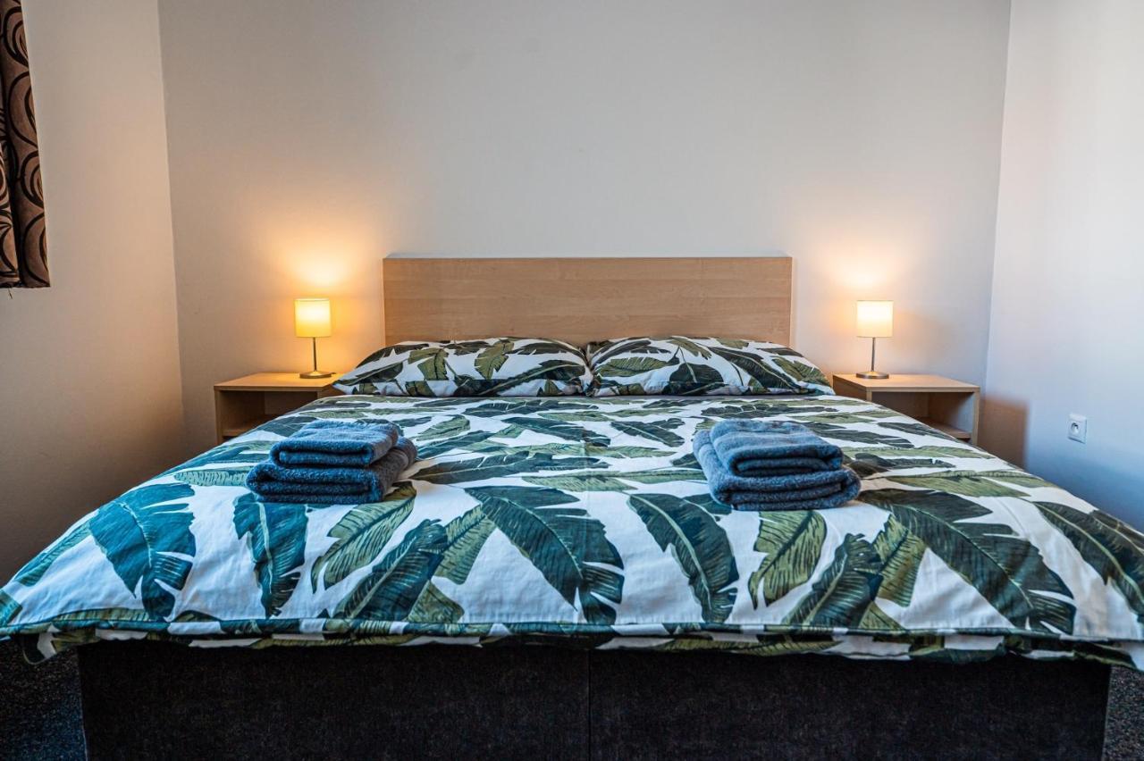 Xlsuite Apartment Comfort ピエシュチャニ エクステリア 写真